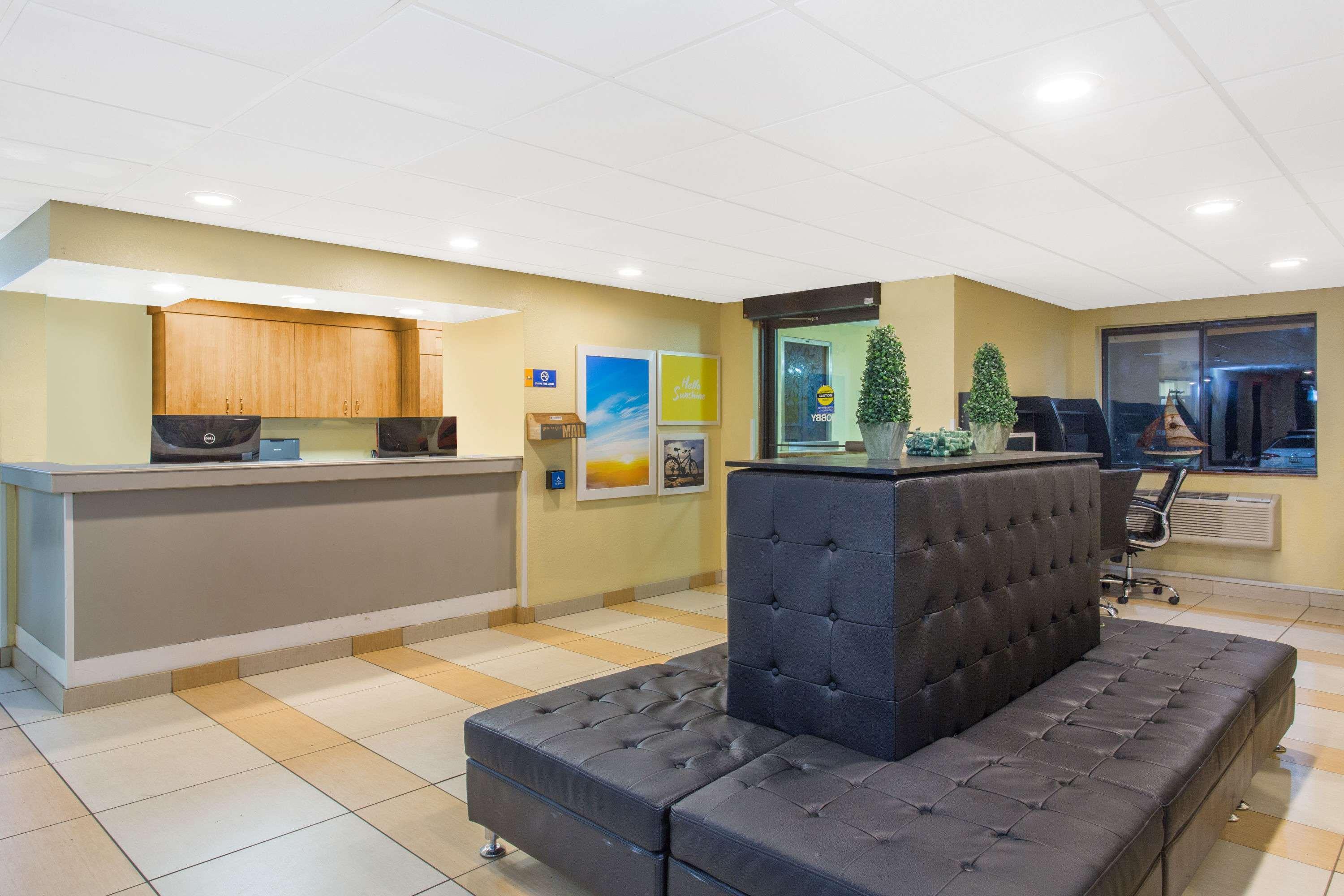 Days Inn By Wyndham Leominster/Fitchburg Area Kültér fotó