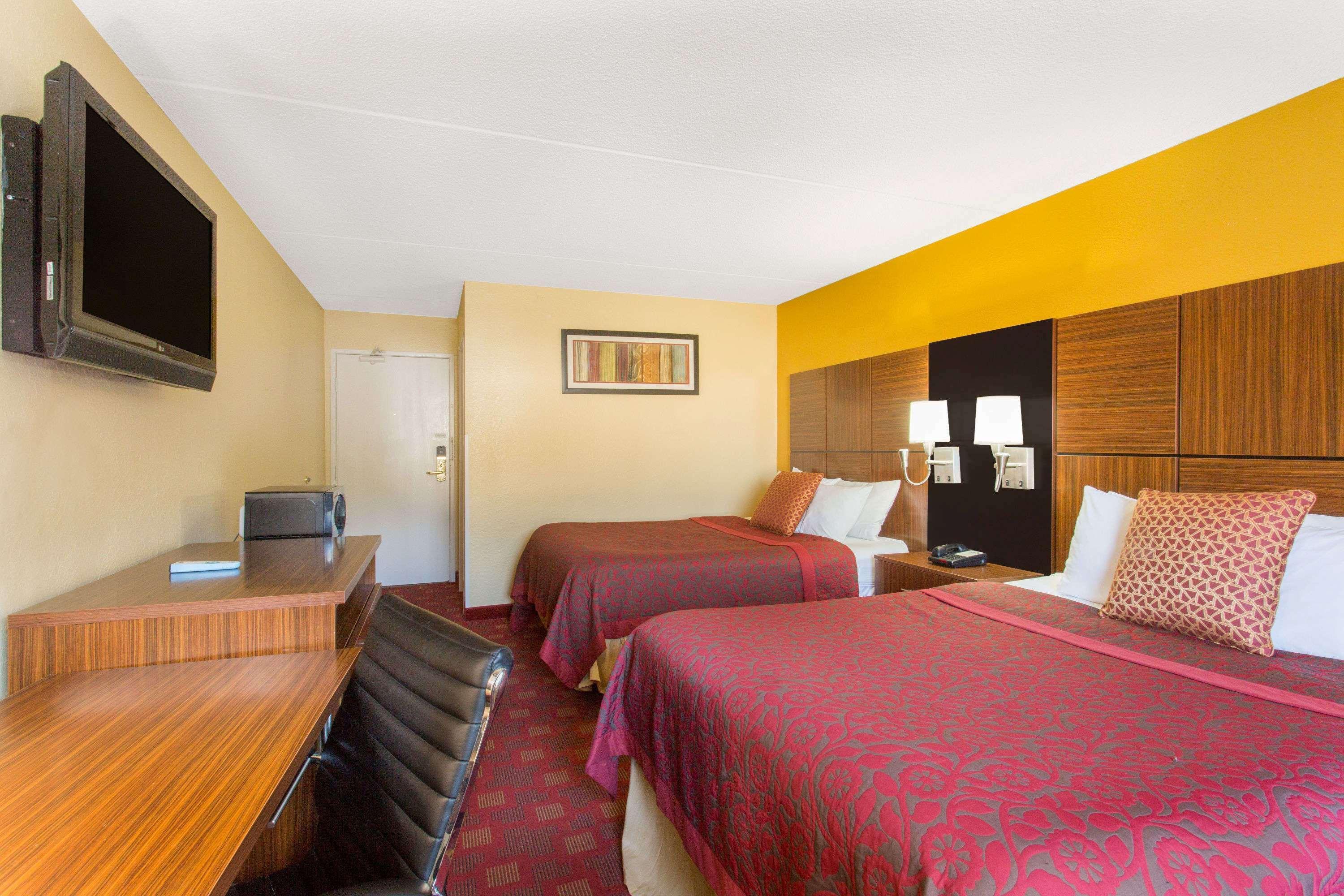 Days Inn By Wyndham Leominster/Fitchburg Area Kültér fotó